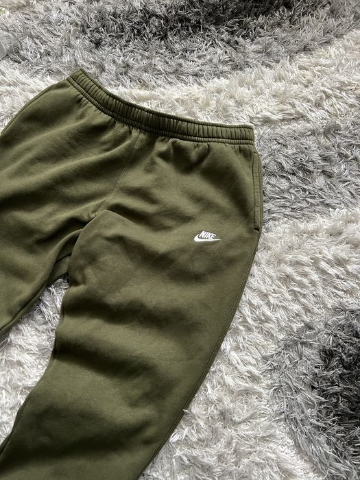 Штани Nike з нових колекцій