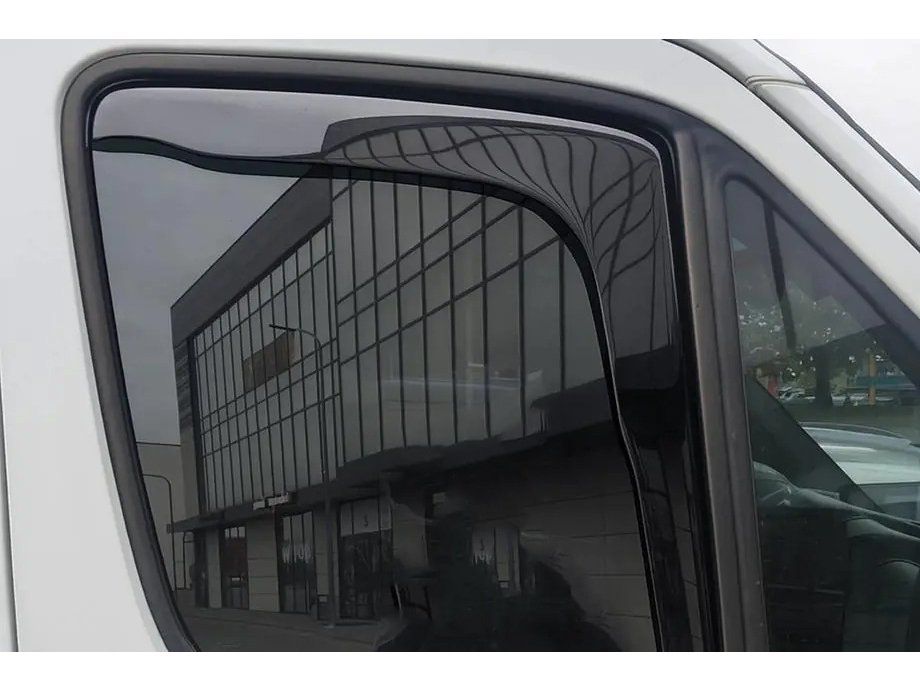 Mercedes Sprinter W906 2006-2018 рр. Вітровики вставні Niken Luxury (2 шт)