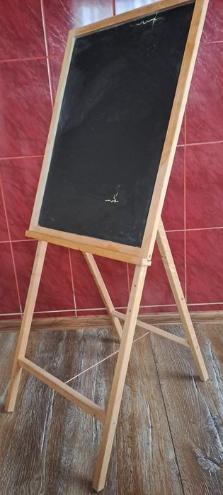 Продаю мольберт у відмінному стані
