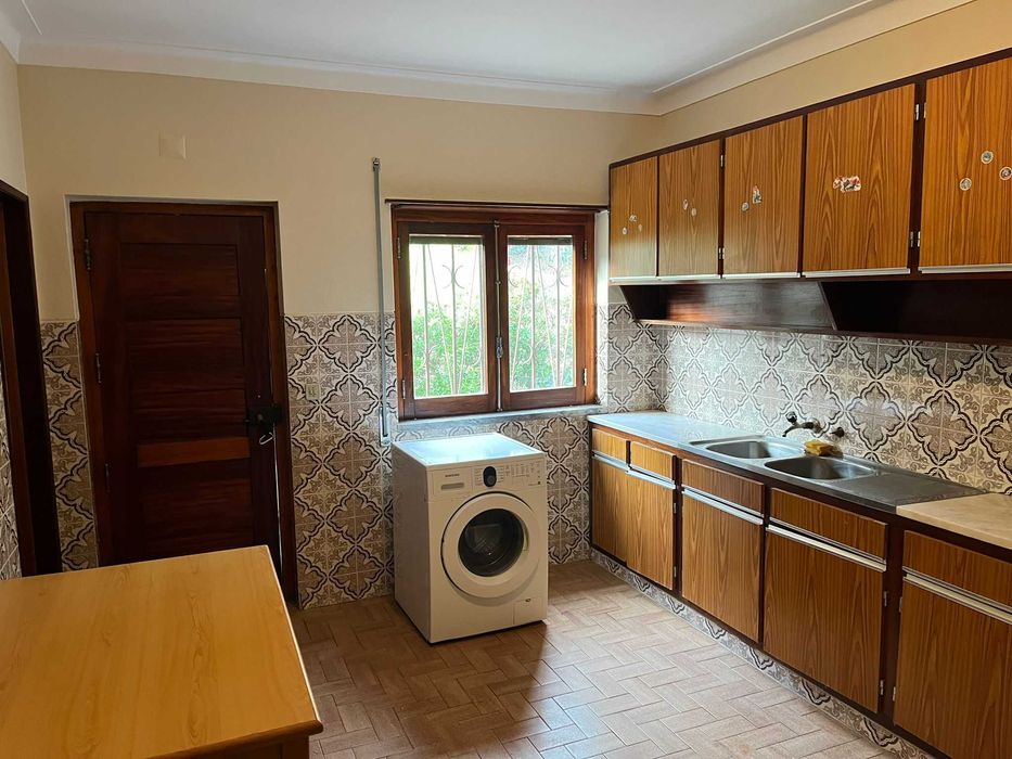 Arenda-se Moradia T3 com Jardim em Local Tranquilo e Aconchegante