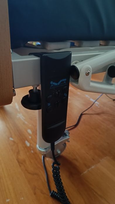 Cama hospitalar elétrica + colchão