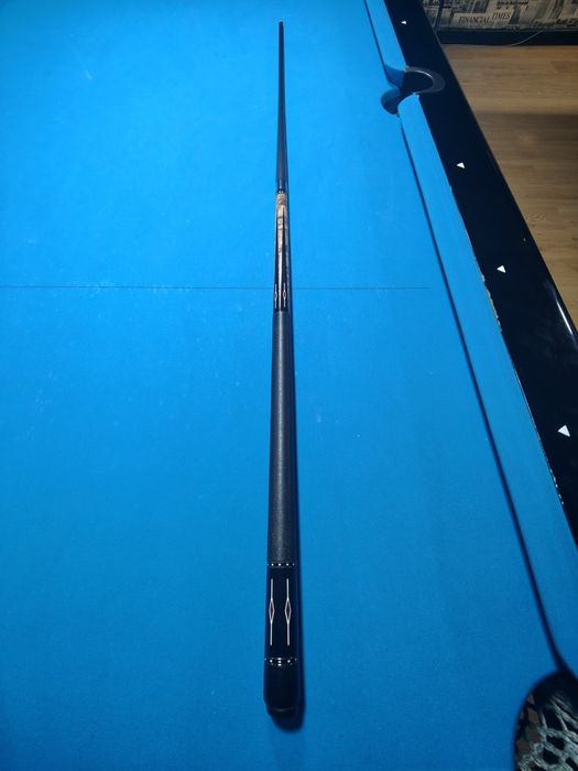 Taco Lucasi com duas varas