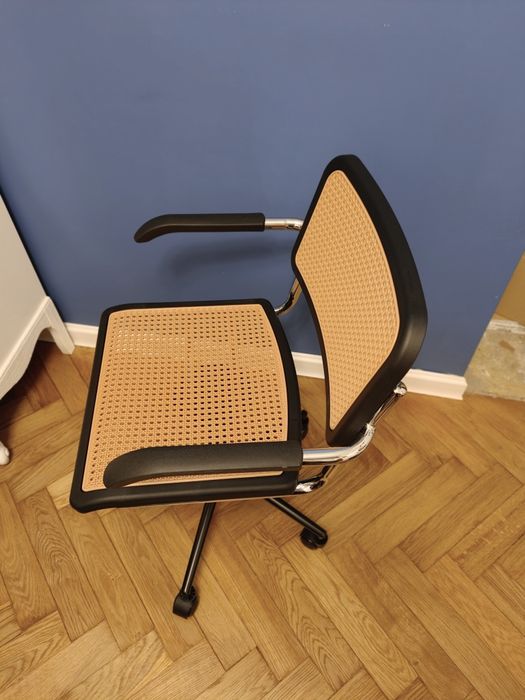 Fotel biurowy obrotowy w stylu Bauhaus Cesca