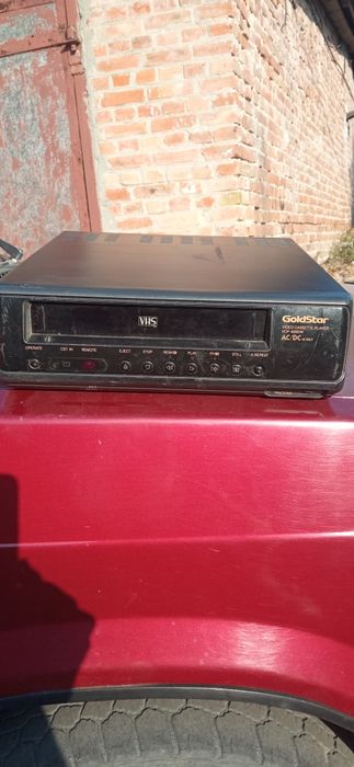 Продам відео плеєр Gold Star