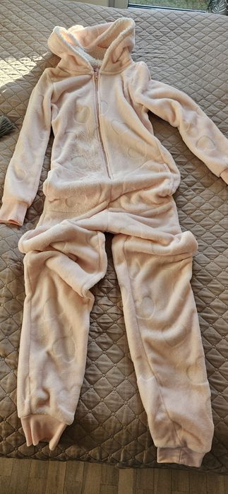 Piżama jednoczęściowa