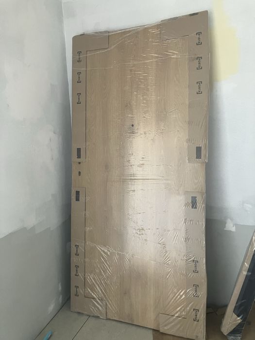 NOWE  prawe drzwi z oscieznica  PORTA 90tki