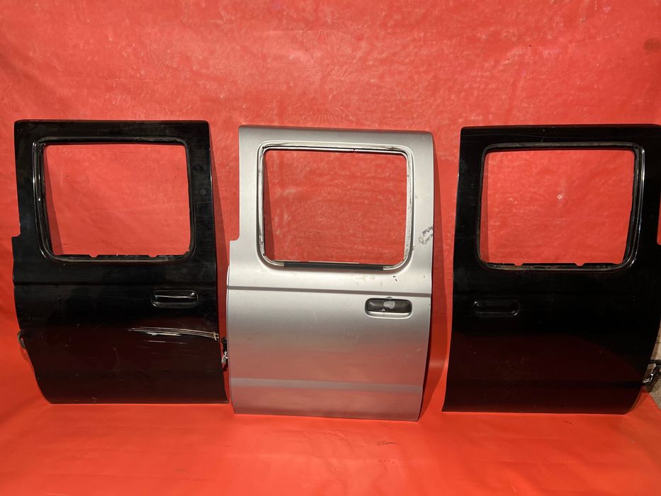 Двері задняя Nissan Navara D22 np300 двері Ниссан Навара Д22