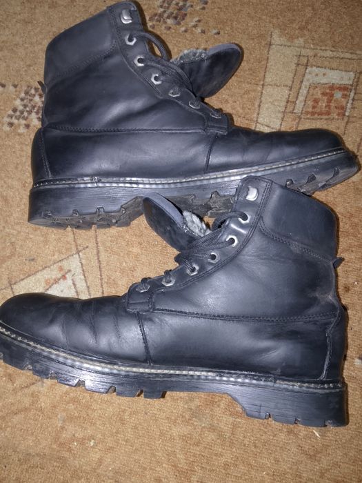 Продам ботинки зимние