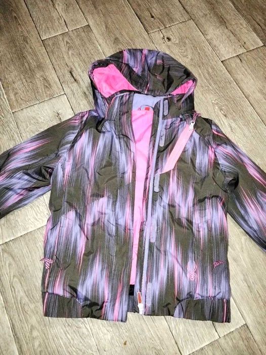 Дитяча куртка для дівчинки лижна.