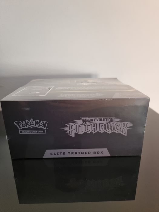 Pokémon Pitch Black Elite Trainer Box