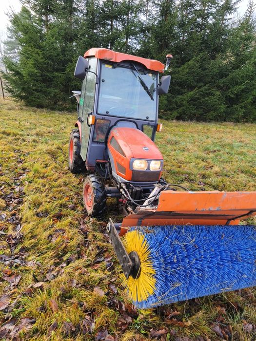 Zamiatarka do iseki traktorka