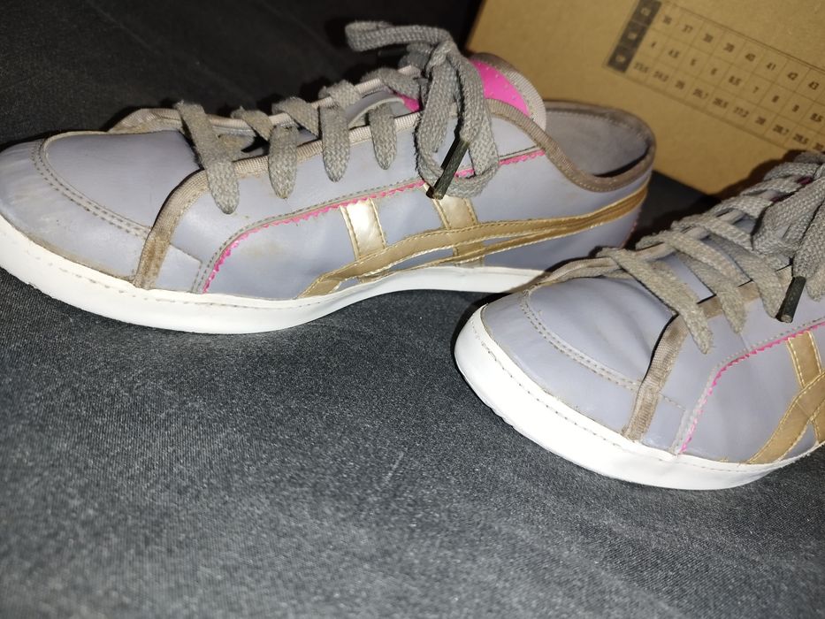 Взуття кросівки жіночі, Asics, 37