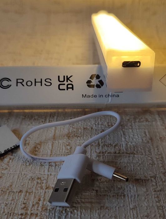 Беспроводной светодиодный ночник с датчиком движения.