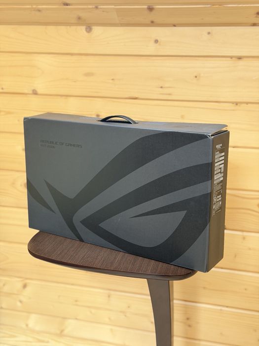 ASUS ROG Zephyrus G14 | AMD Ryzen AI 9 HX 370 | RTX 5070 Ti | 32 RAM | 2TB SSD