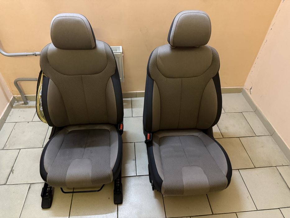 Салон з картами та підлокітником HYUNDAI SANTA FE IV 2021р