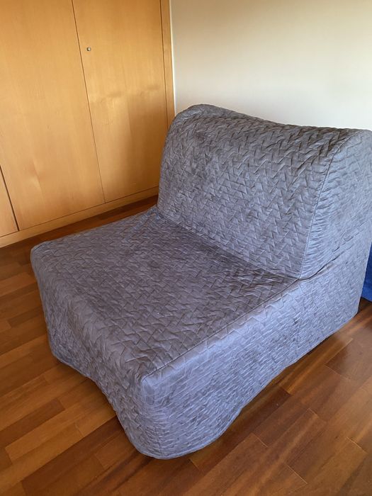 IKEA - Poltrona que abre e fica cama