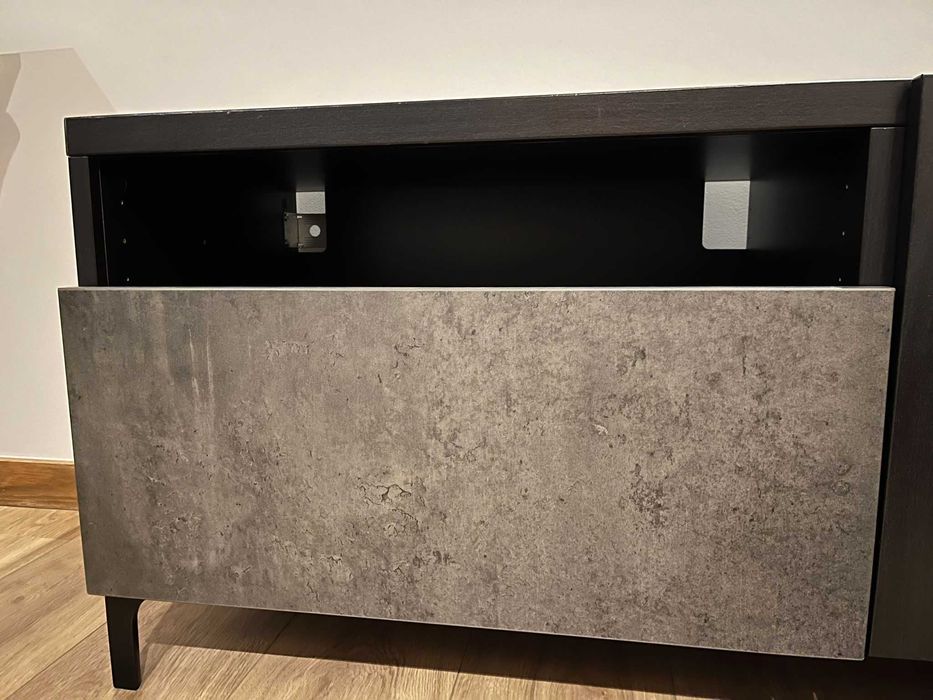 Móvel de televisão (BESTÅ - IKEA)