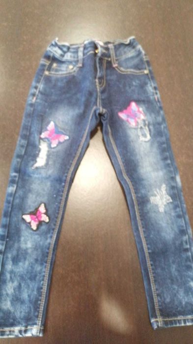 Roupinha de criança de atias idades