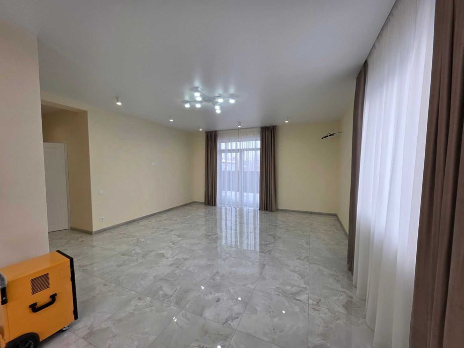 Будинок з ремонтом та газом в с.Нове, 137м2, 6 соток, р-н Технікума