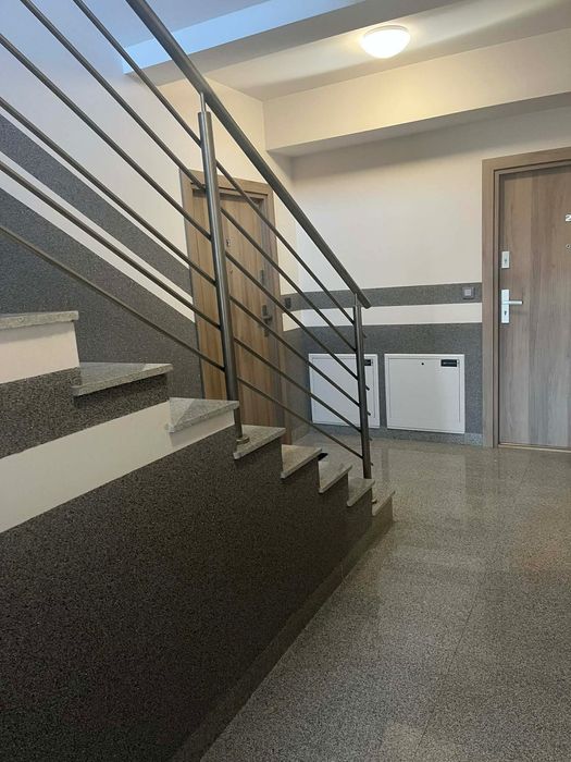 Apartament - 3 pokoje z ogródkiem i miejscem parkingowym w garażu