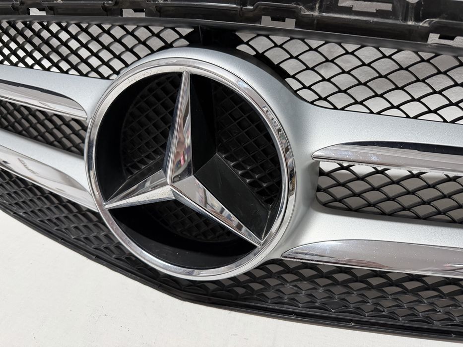 Grill Atrapa Mercedes C KLASA W205 14 - 18 r. CHROM