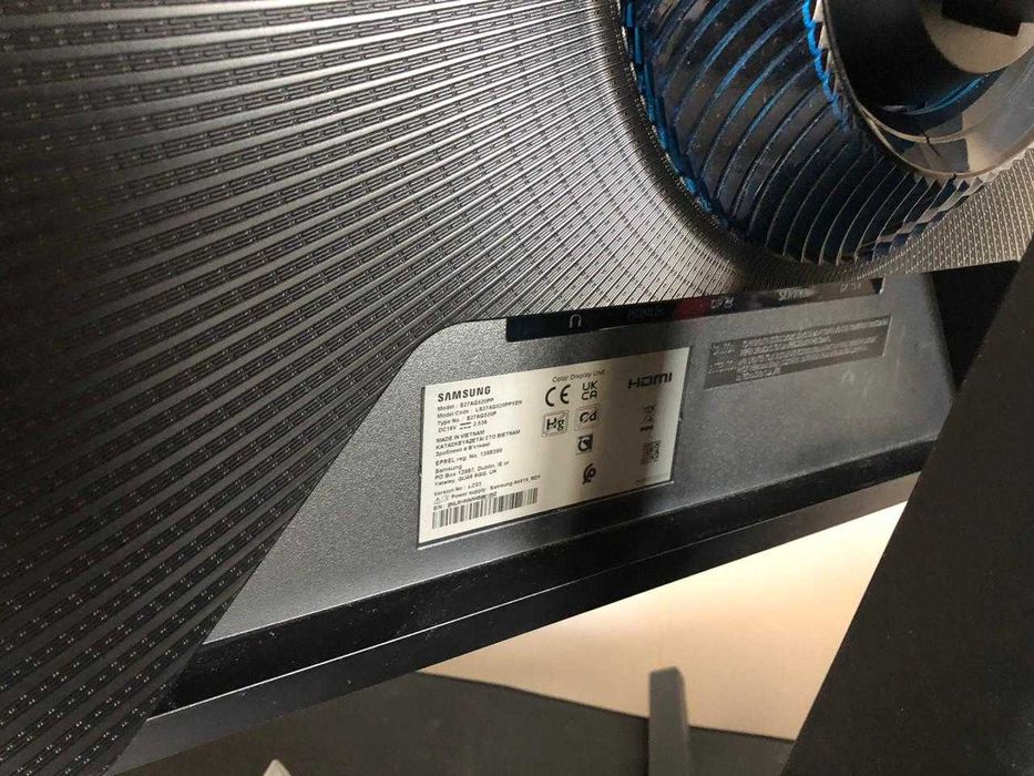 Monitor Samsung 27" Odyssey G5 Model LS27FG500SUXEN