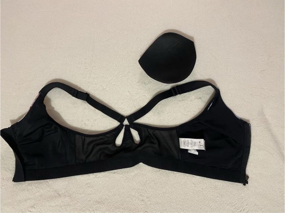 Спортивний топ Hunkemoller р.75В