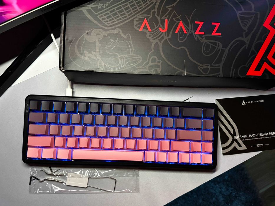 • Магнітна клавіатура Ajazz AK680 Max Blackberry Gradient •