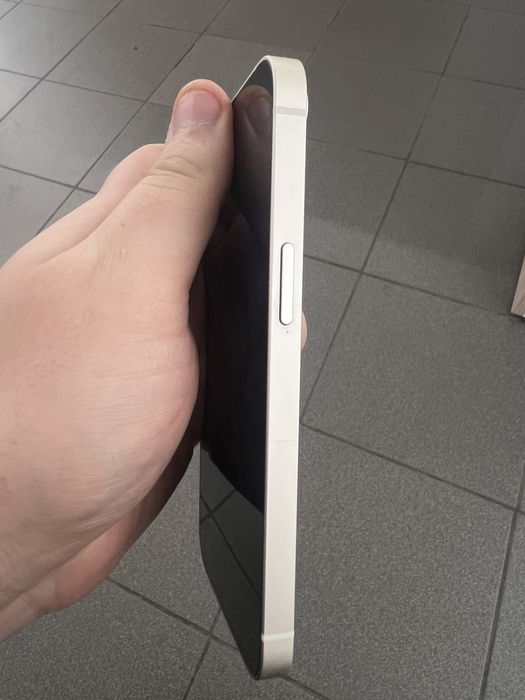 iPhone 13 256GB White