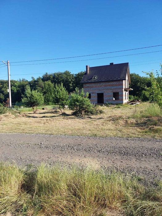 Продаж будинку Івано-Франкове