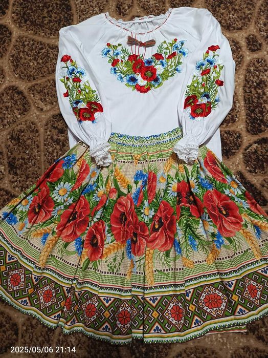 Вишиванка для дівчинки Вишитий костюм Дитяча вишиванка