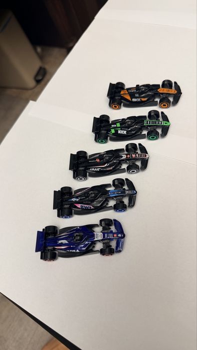 Машинки Hot Wheels