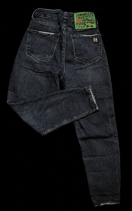 Джинсы Dsquared.