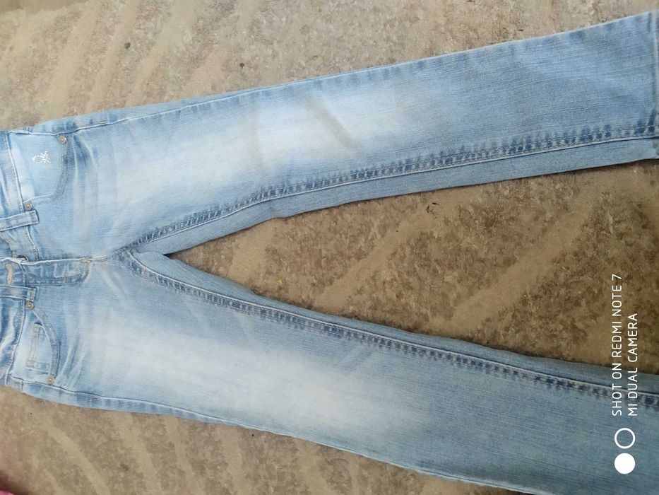 Nowe Benetton jeansy śliczne jasnoniebieske