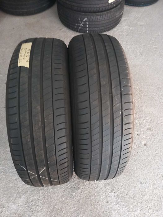 4 pneus 215/65R17 Michelin e Bridgestone