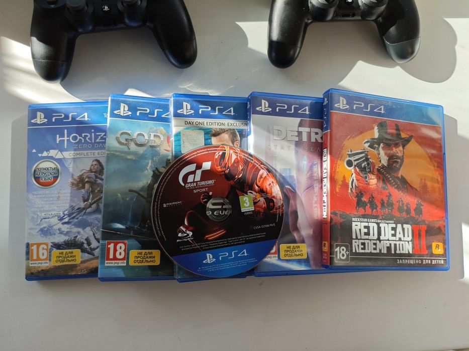 PS4 slim 500+2геймпада+док станція+диски з іграми та сумка!