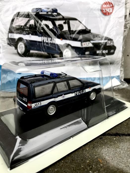 Kolekcjonerski POLONEZ KOMBI PLUS „Policja”-auta PRL,legendy FSO