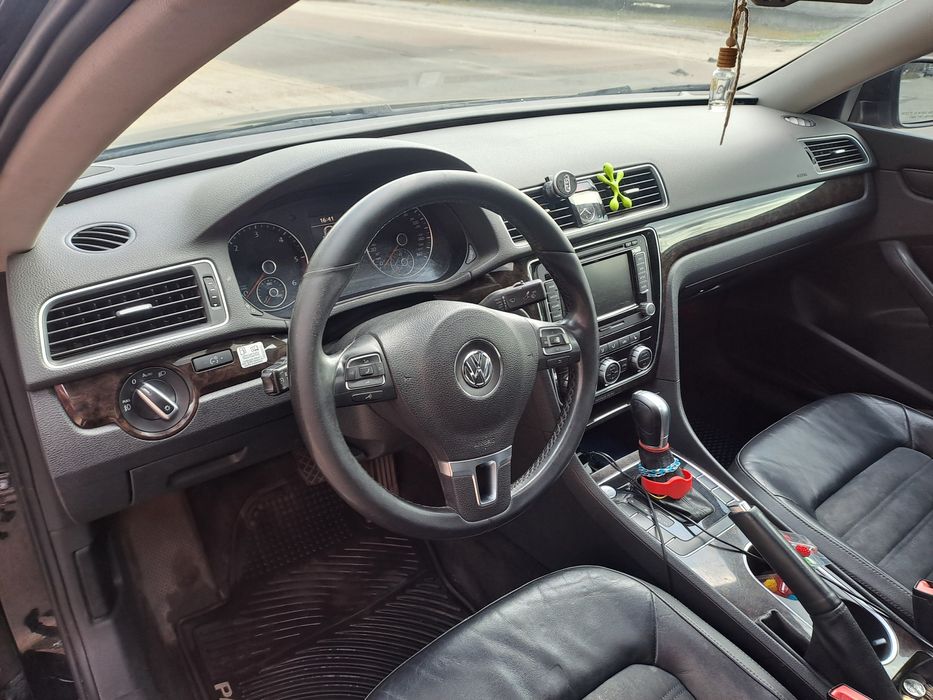 VOLKSWAGEN passat nms