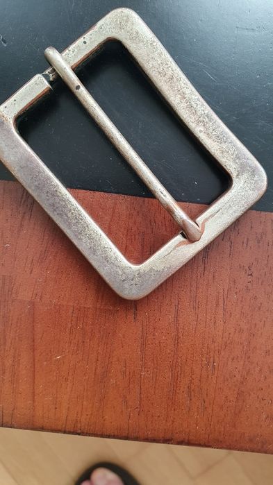 Велика пряжка для поясного ременя. до 4 см. 100 грн.