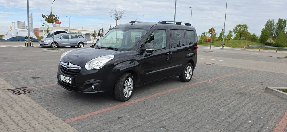 Opel Combo 1.6 diesel 120KM 2018 Osobowy polski salon