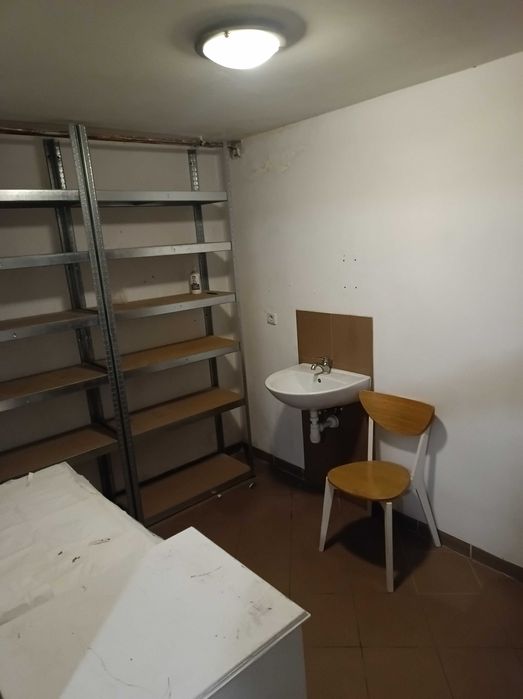 lokal na salon kosmetyczny lub inny