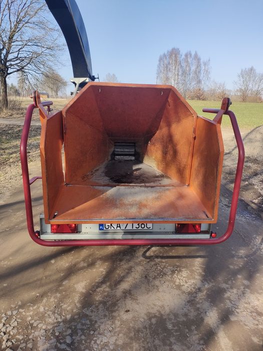 Rozdrabniacz do gałęzi rębak rembak do drewna wynajem