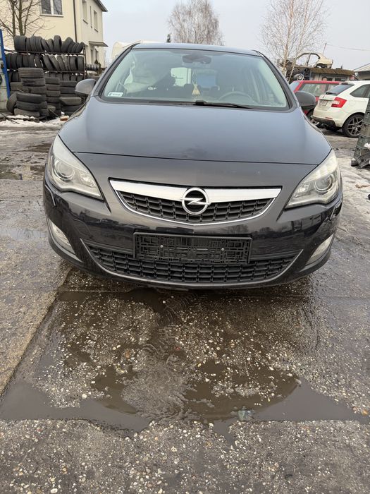Maska Opel Astra J Z20R Astra IV Pokrywa Silnika