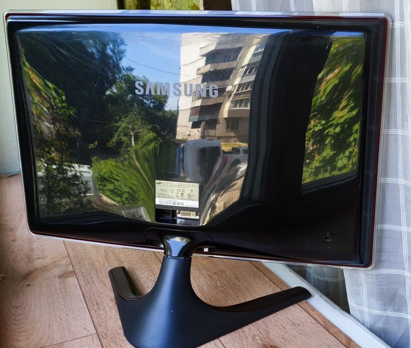 Монитор 23" Samsung Syncmaster BX2335 Led