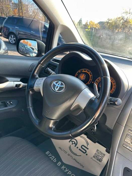 Продам Toyota Auris 2008 рік можлива розстрочка,кредит,обмін!