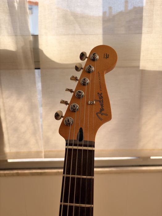 Fender Player 2/II Stratocaster DG20 + FE920 Denim + Strap Tweed + Acessórios