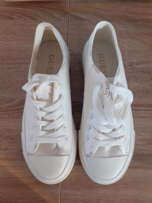 Buty trampki oryginalne nowe GUESS roz.37.Polecam,