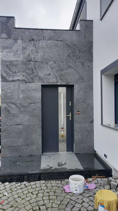 FORNIR Silver Grey | Naturalny kamień w rolce | 305x122x0,2 cm