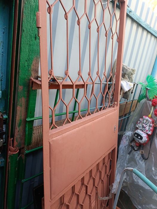 Двери калитка для дома