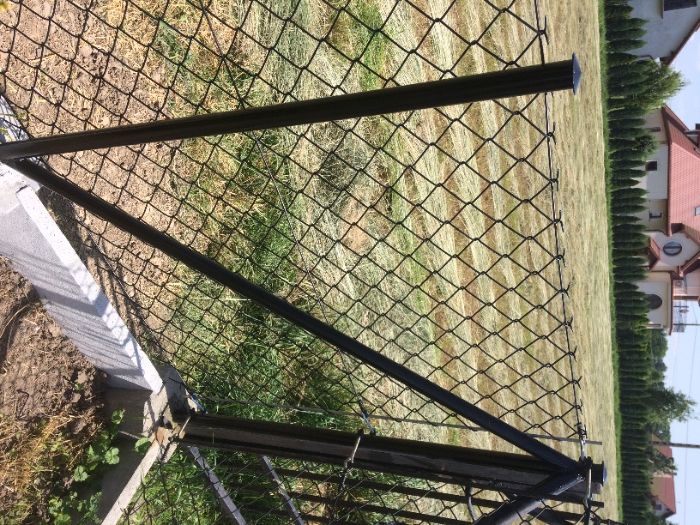 ogrodzenia z siatki + podmurówka komplet